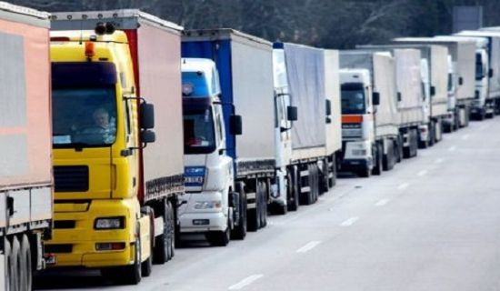 Unii transportatori se tem să-şi transporte mărfuri din Ucraina în Moldova 